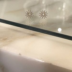 House of Lolo petite windflower studs